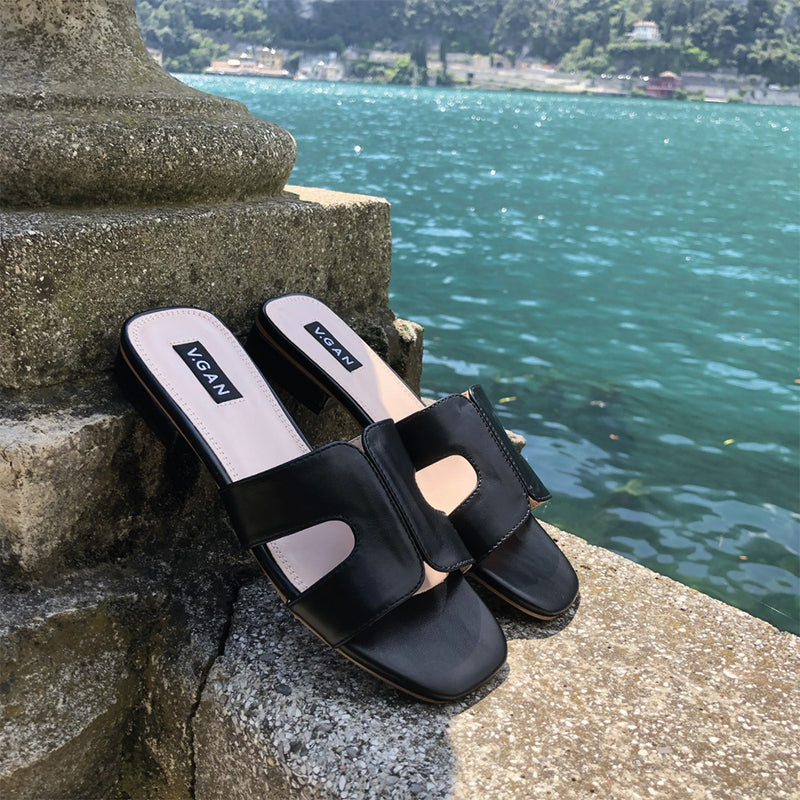 Bok Slide Sandals