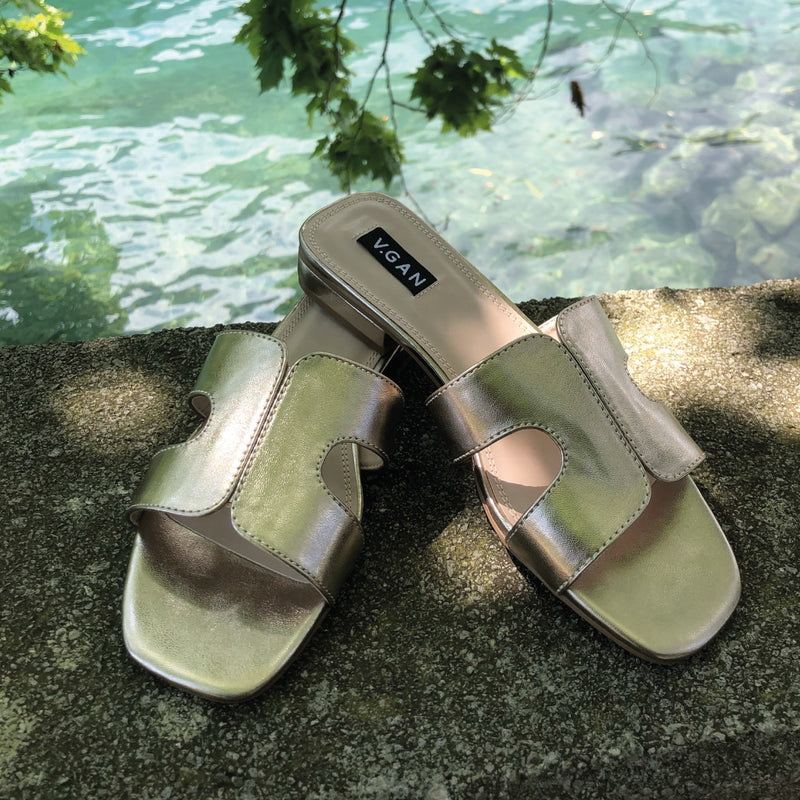 Bok Slide Sandals