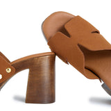 Oxi Clog Sandals